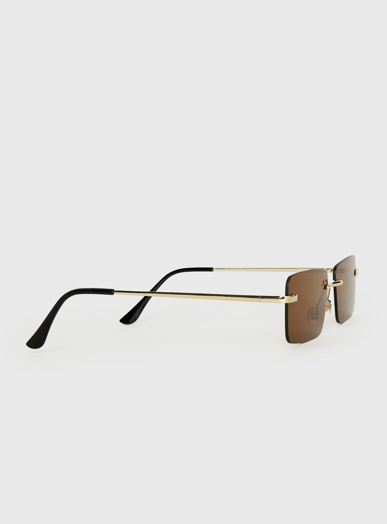 Indi Sunglasses women's sunglasses by Ellevoria