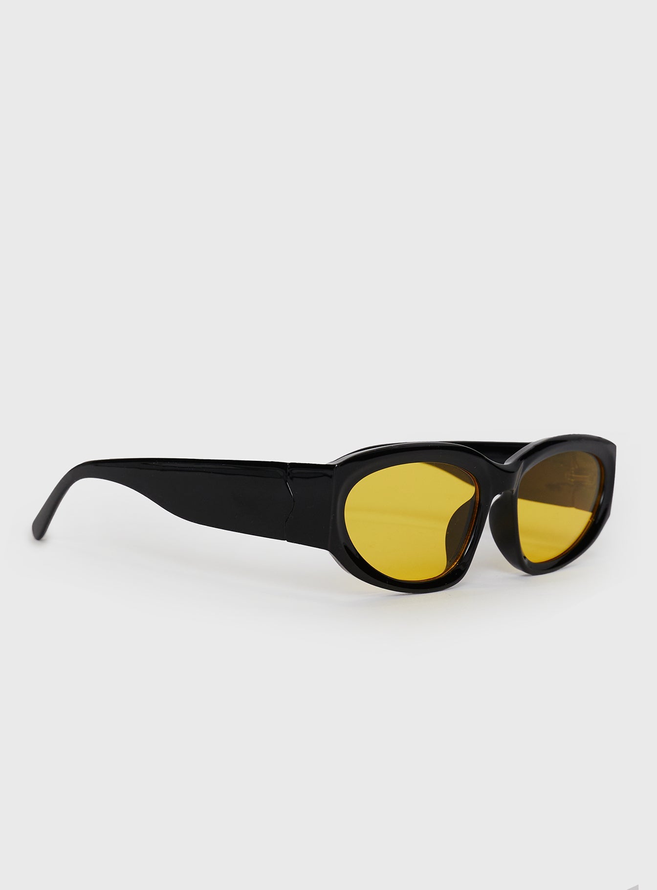 Buchan Sunglasses Black / Yellow women's sunglasses by Ellevoria