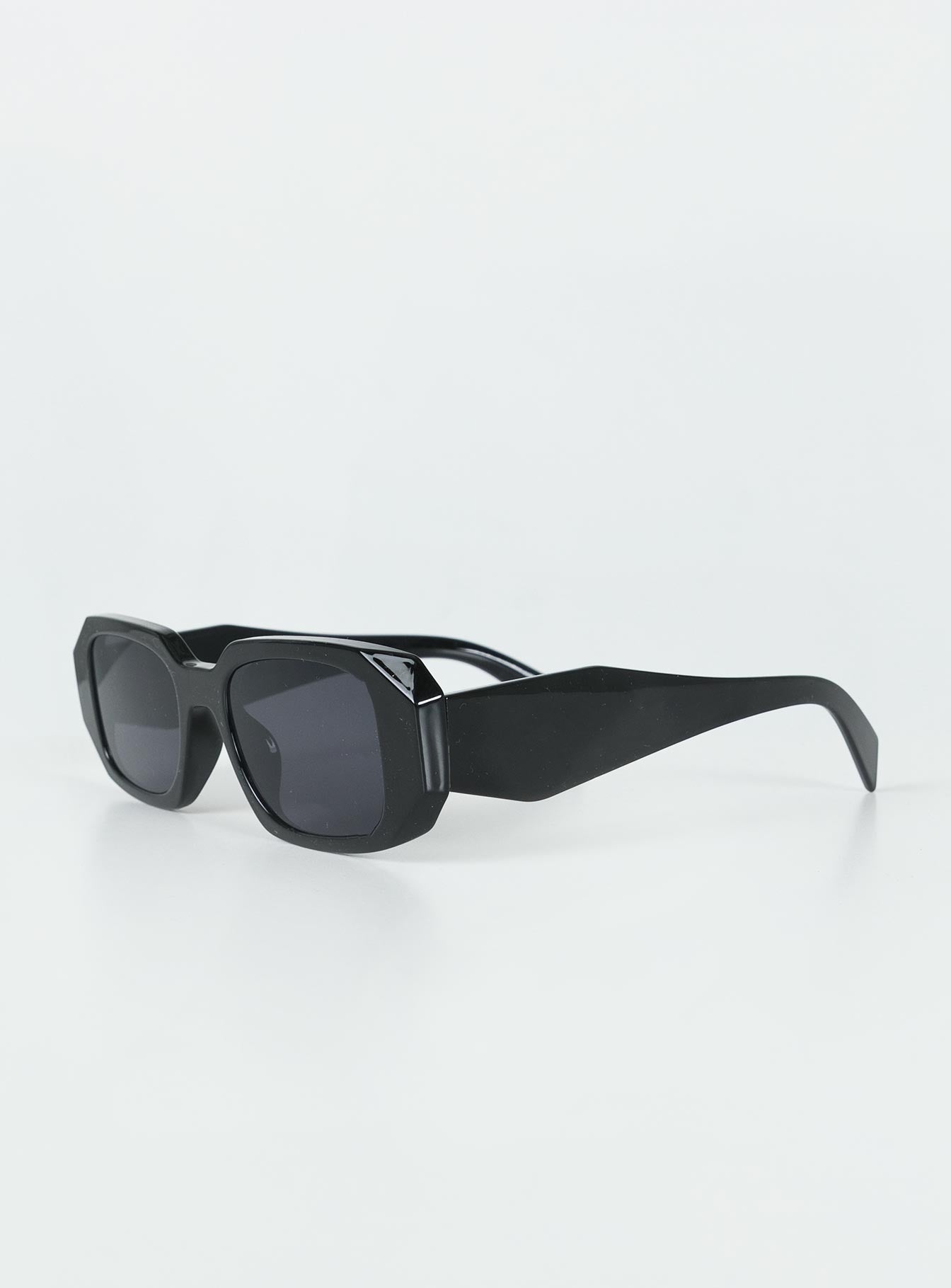 Gabrysia Sunglasses Black women's sunglasses by Ellevoria