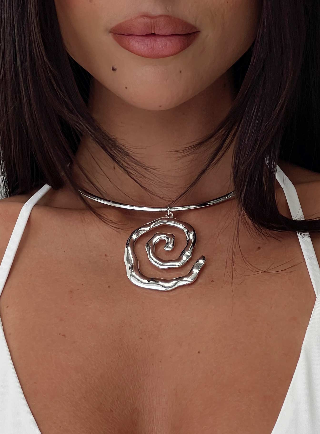 Ursula Necklace Silver women's necklace by Ellevoria