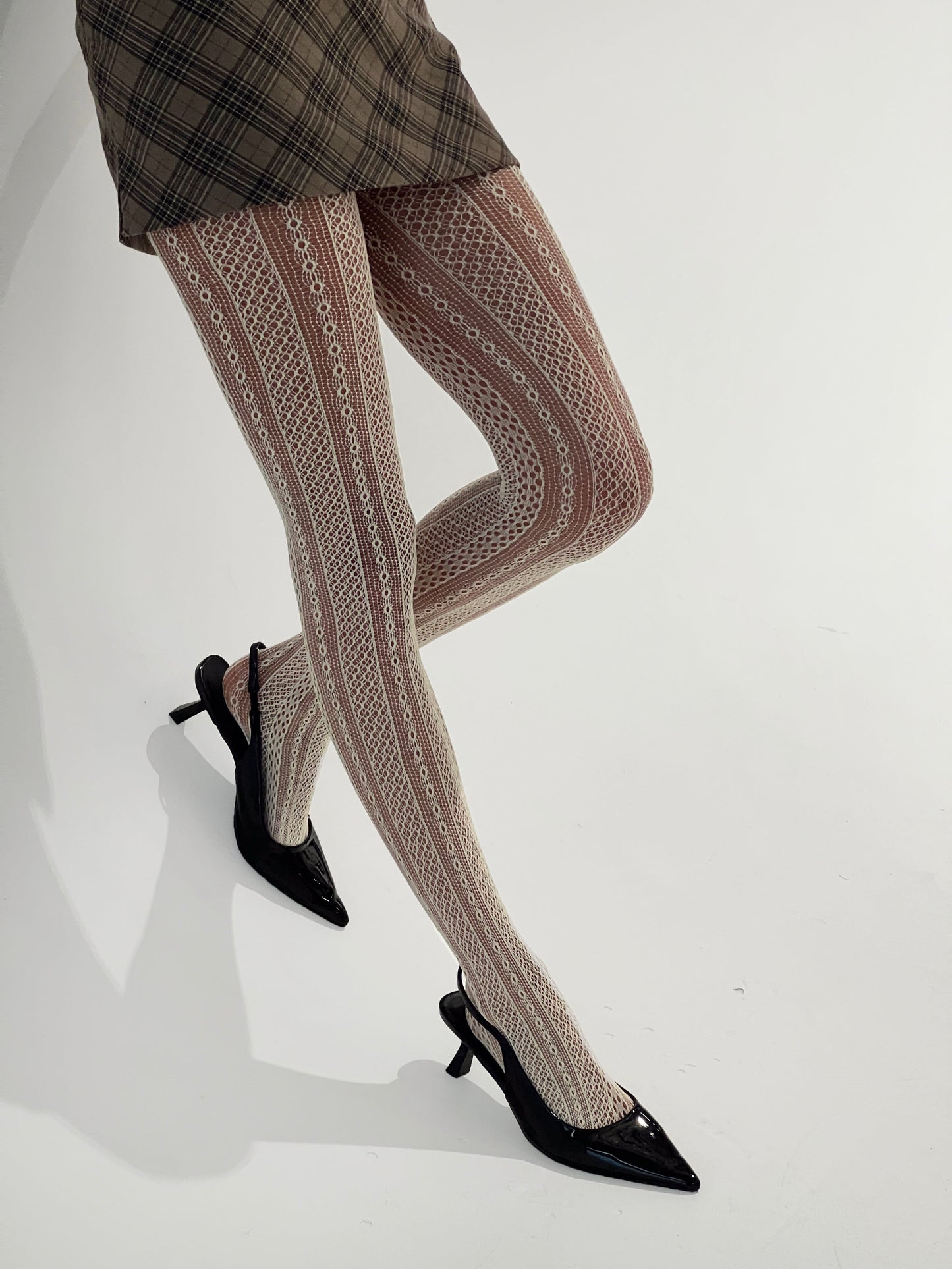 Vaugn Lace Stocking Cream women's tights by Ellevoria