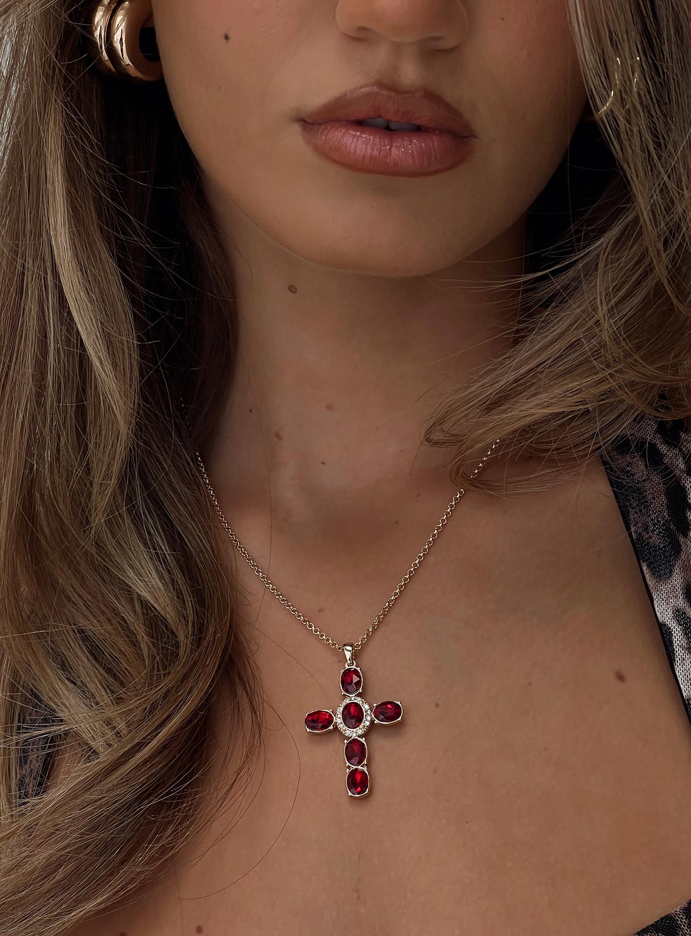 Jacintha Necklace Gold / Red women's necklace by Ellevoria