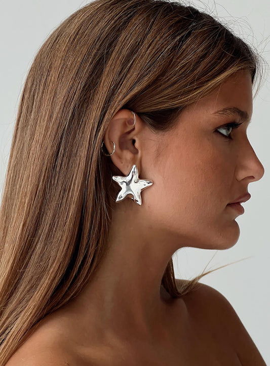 Pretty Lady Earrings Silver women's earrings by Ellevoria