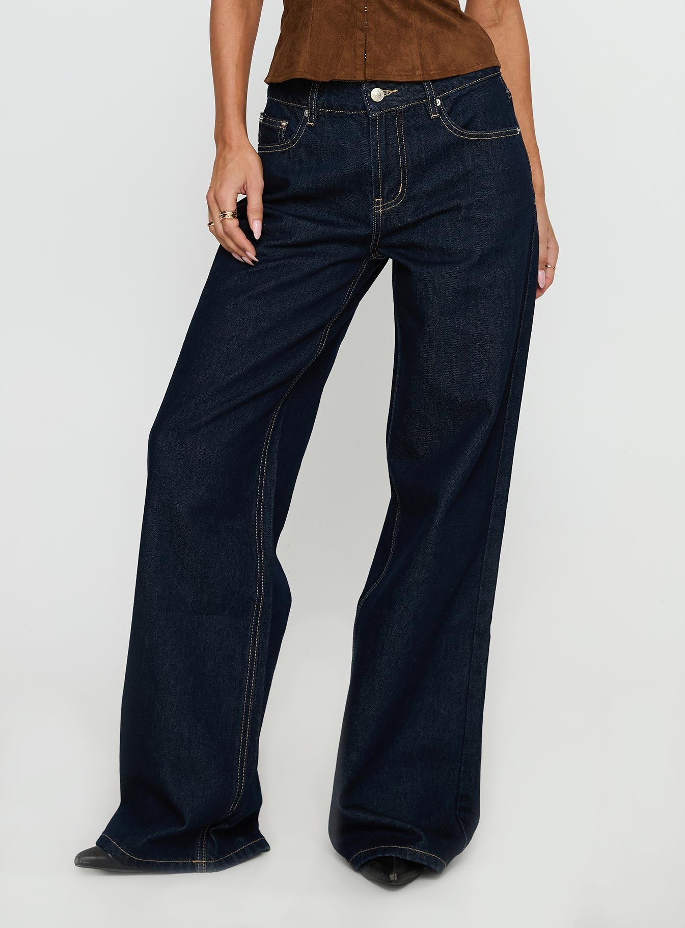Favourite Reference Mid Rise Straight Leg Jeans Dark Indigo women's denim jeans by Ellevoria