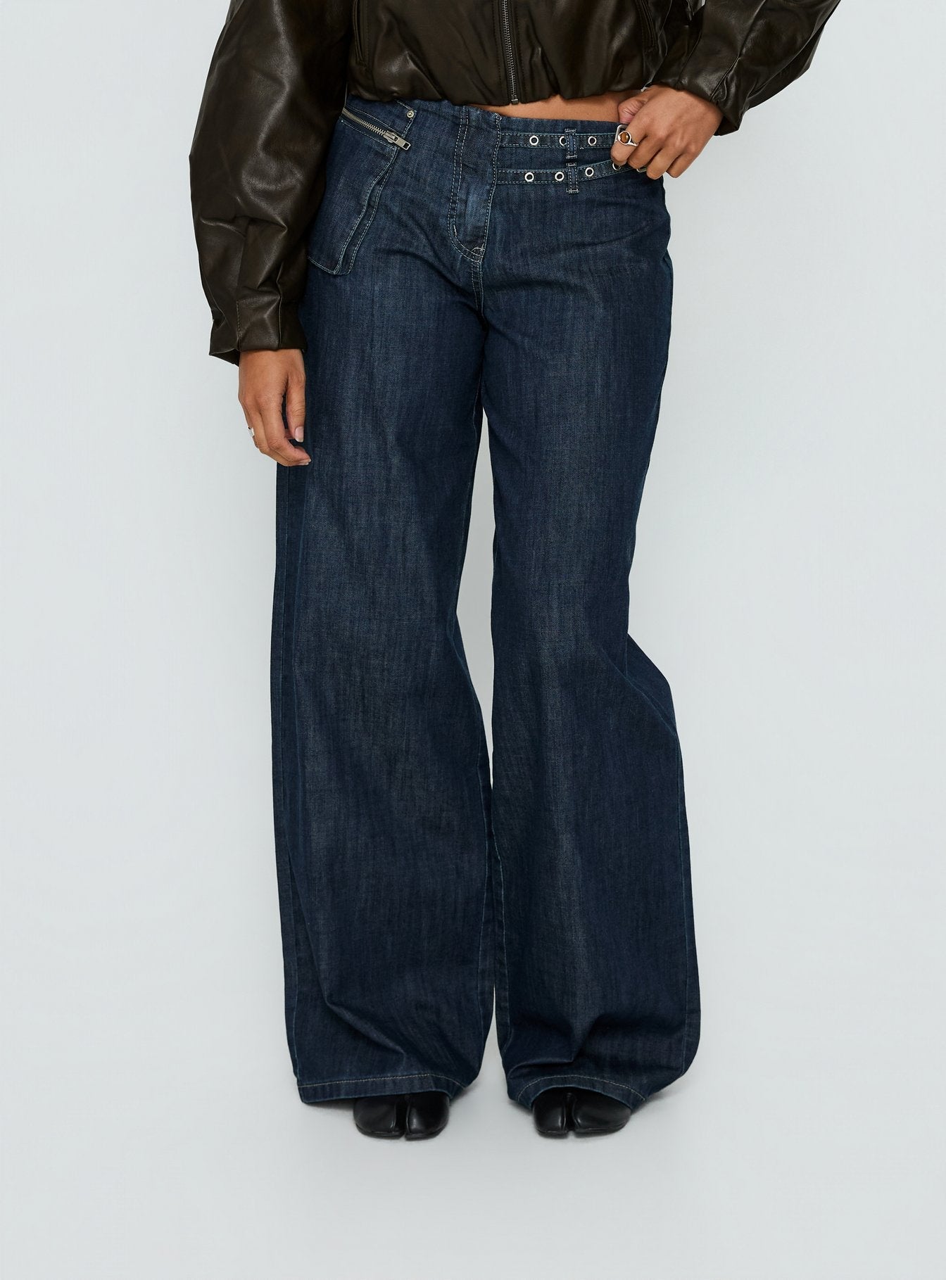Paltrow Mid Rise Wide Leg Cargo Jeans Dark Blue Wash women's denim jeans by Ellevoria