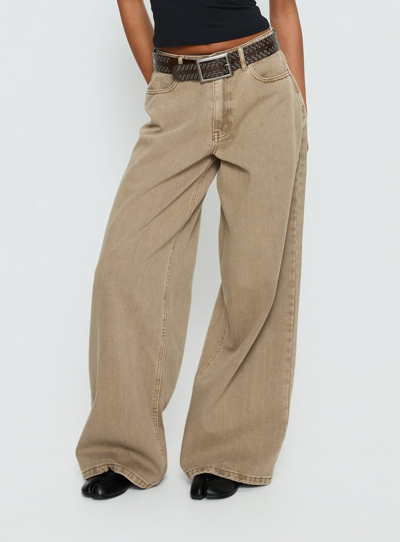 Naylor Mid Rise Wide Leg Jeans Light Brown Wash women's denim jeans by Ellevoria