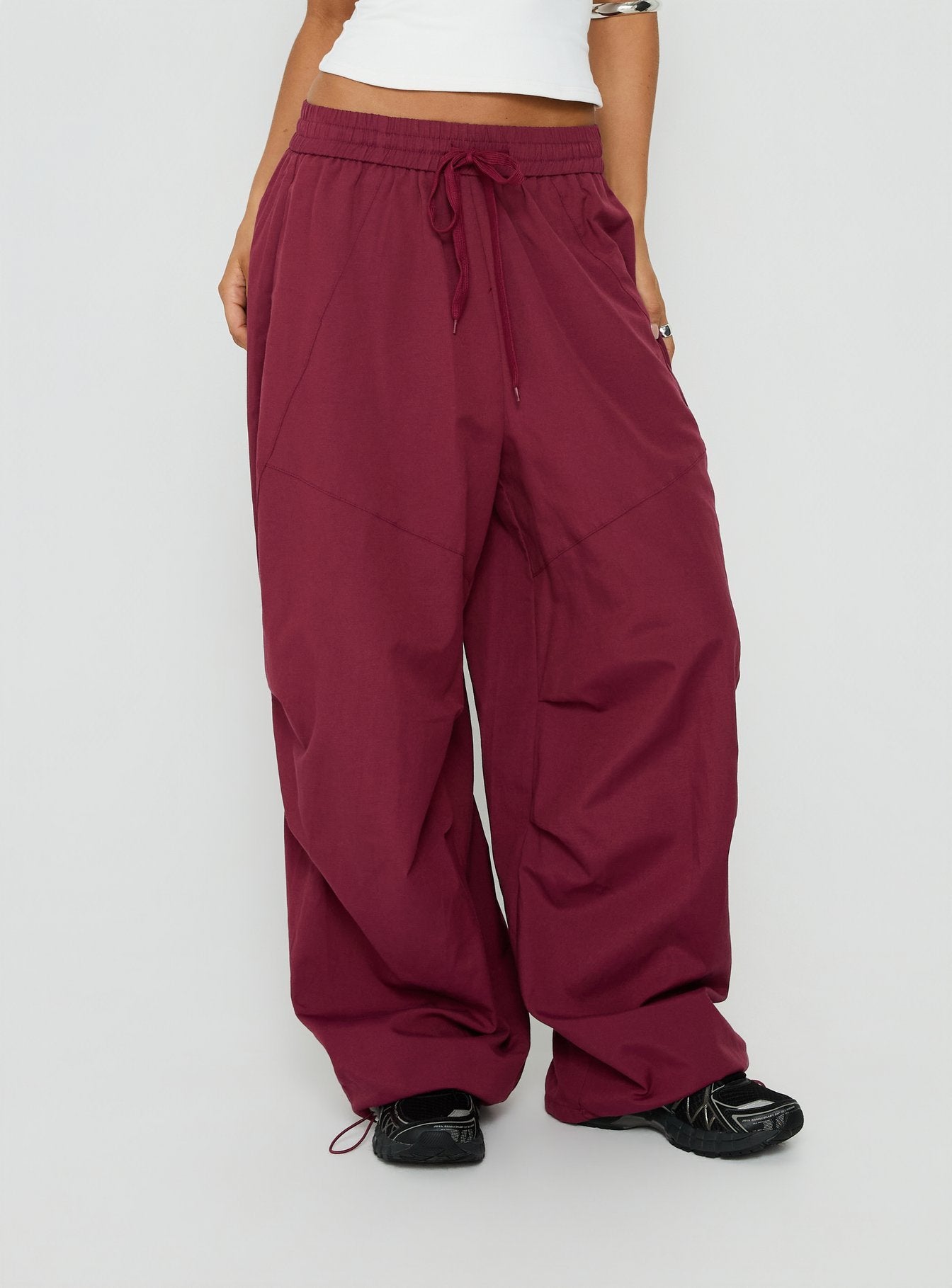 Mankind Baggy Cargo Pants Red - loose fit women's bottoms by Ellevoria