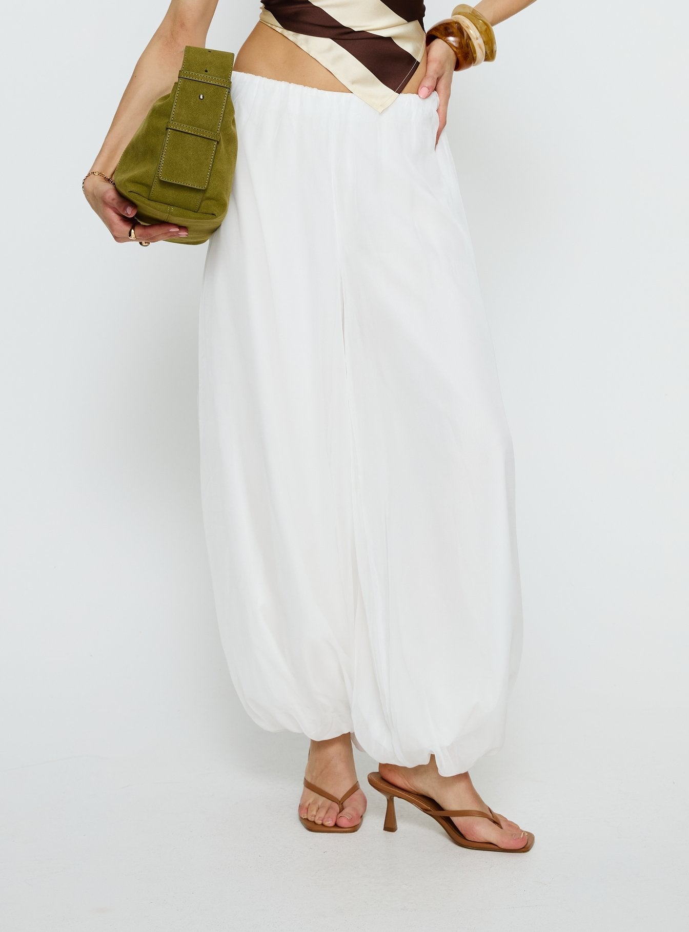 Mirosa Balloon Leg Pants White - loose fit women's bottoms by Ellevoria