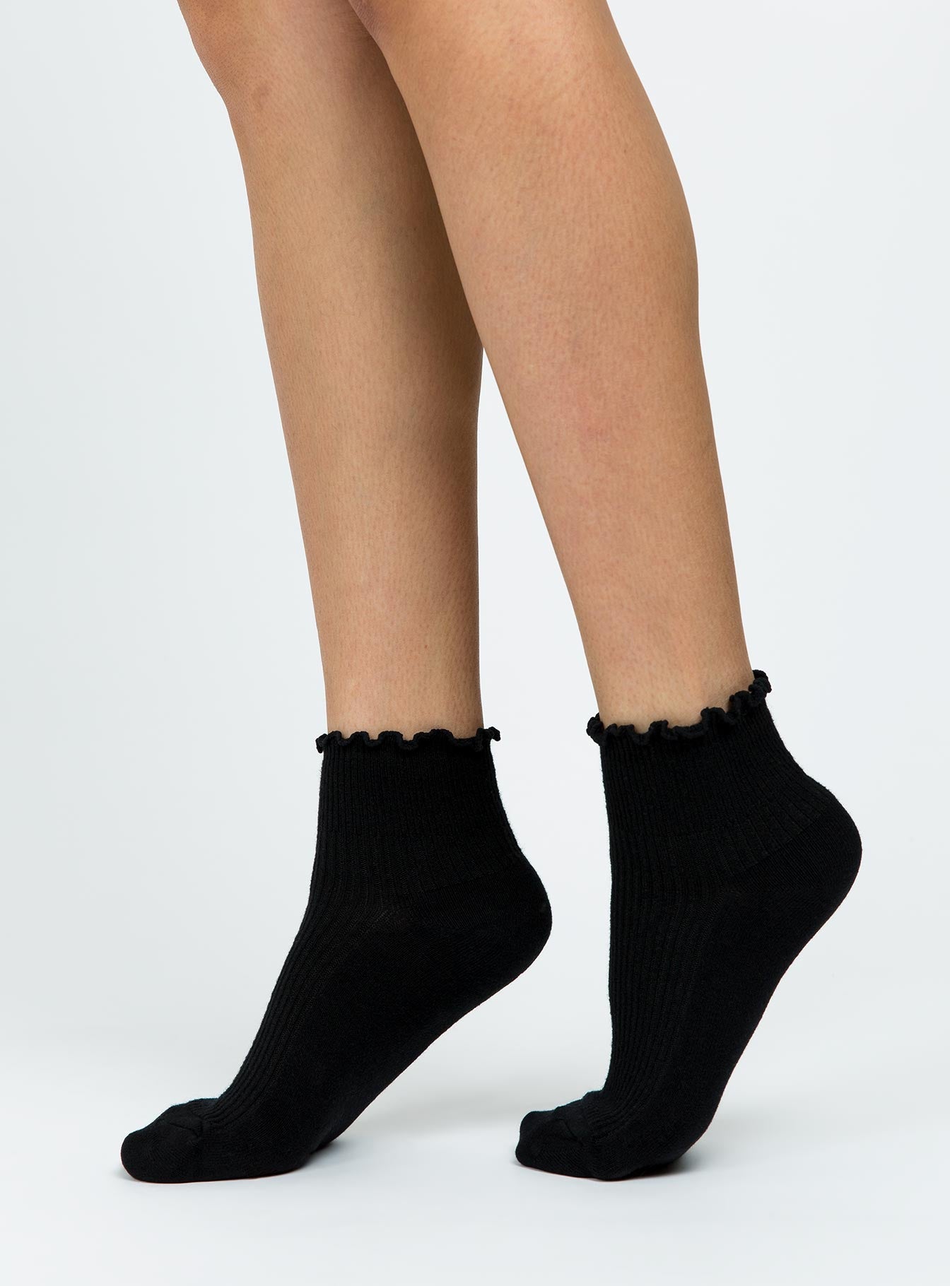 Ribbed Ruffle Socks Black women's socks by Ellevoria