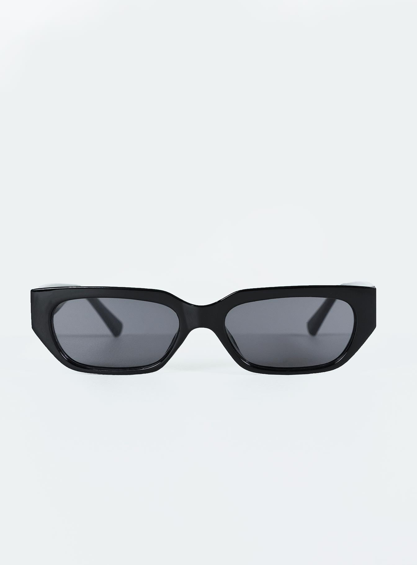 Winnick Sunglasses Black women's sunglasses by Ellevoria
