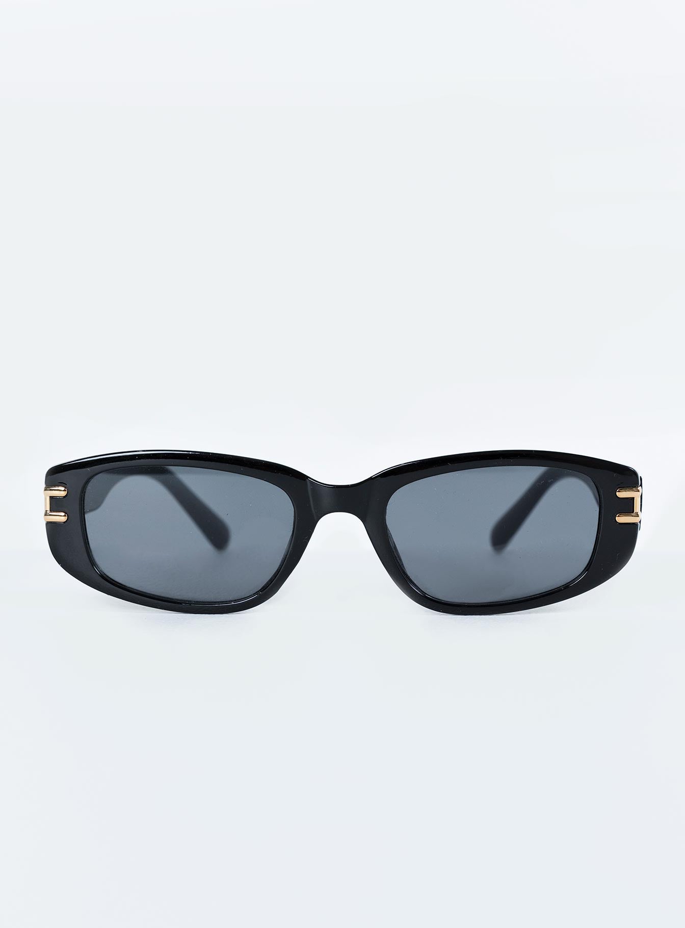 Brunz Sunglasses Black women's sunglasses by Ellevoria