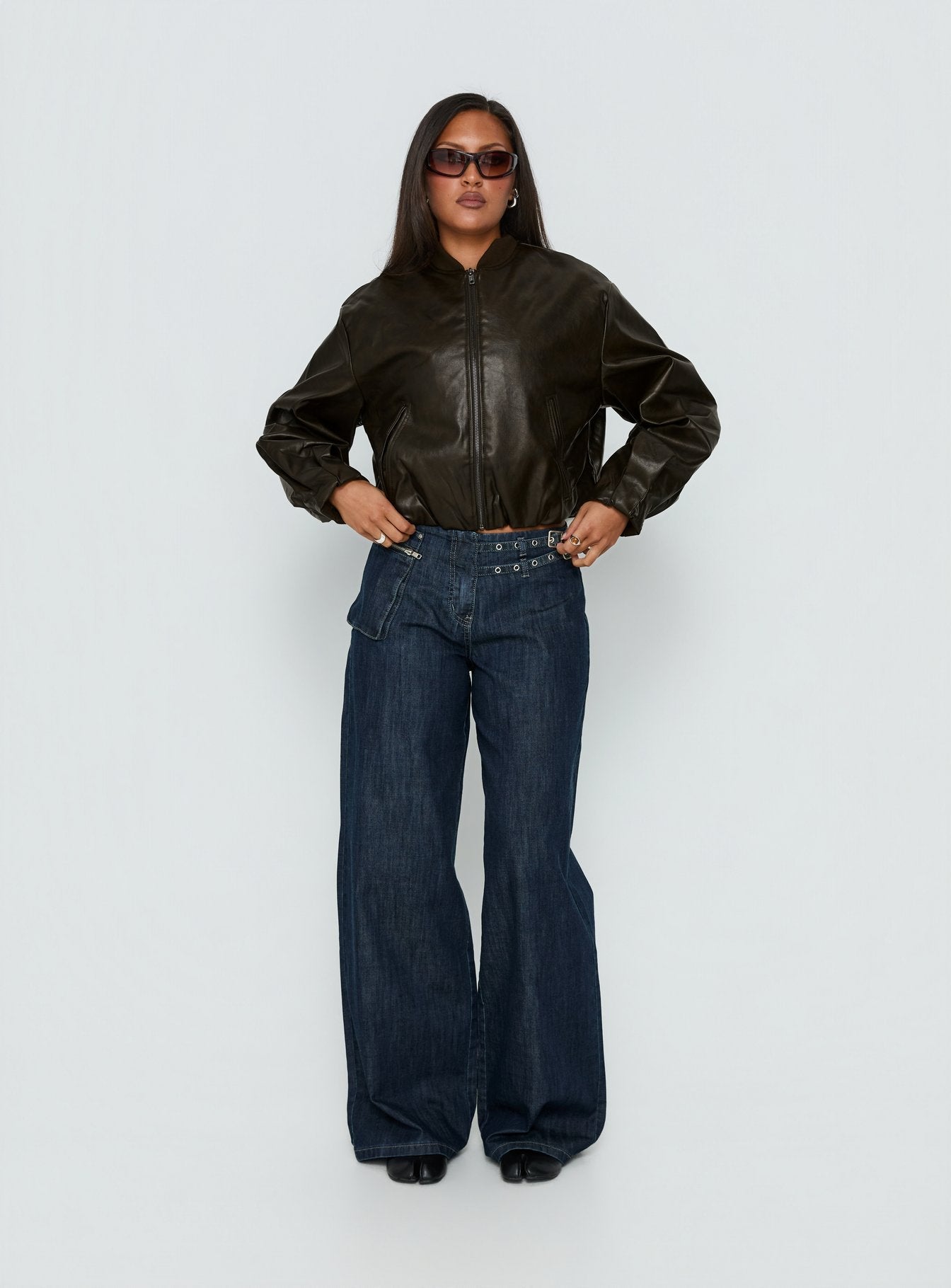 Paltrow Mid Rise Wide Leg Cargo Jeans Dark Blue Wash women's denim jeans by Ellevoria