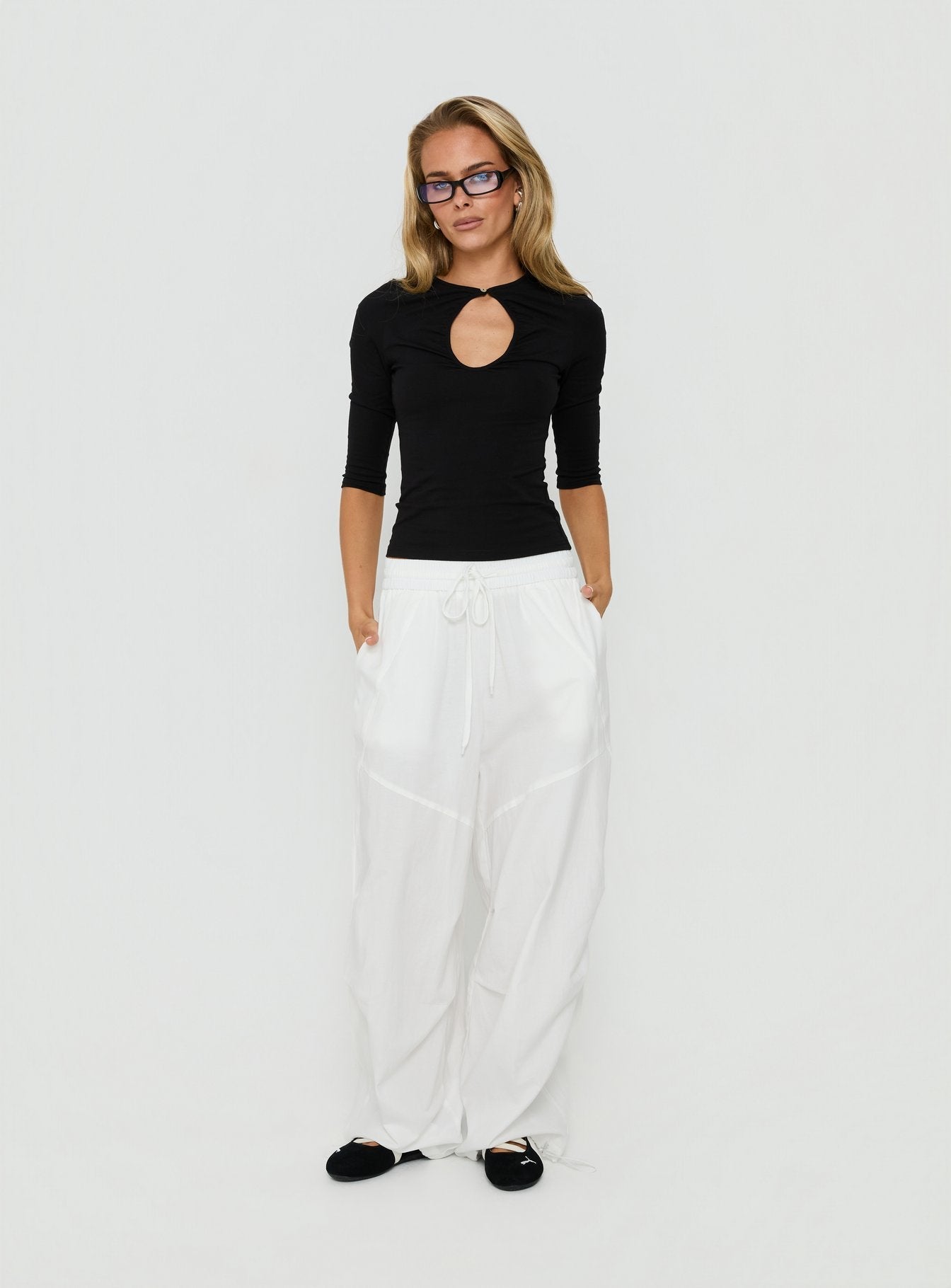 Mankind Baggy Cargo Pants White - loose fit women's bottoms by Ellevoria