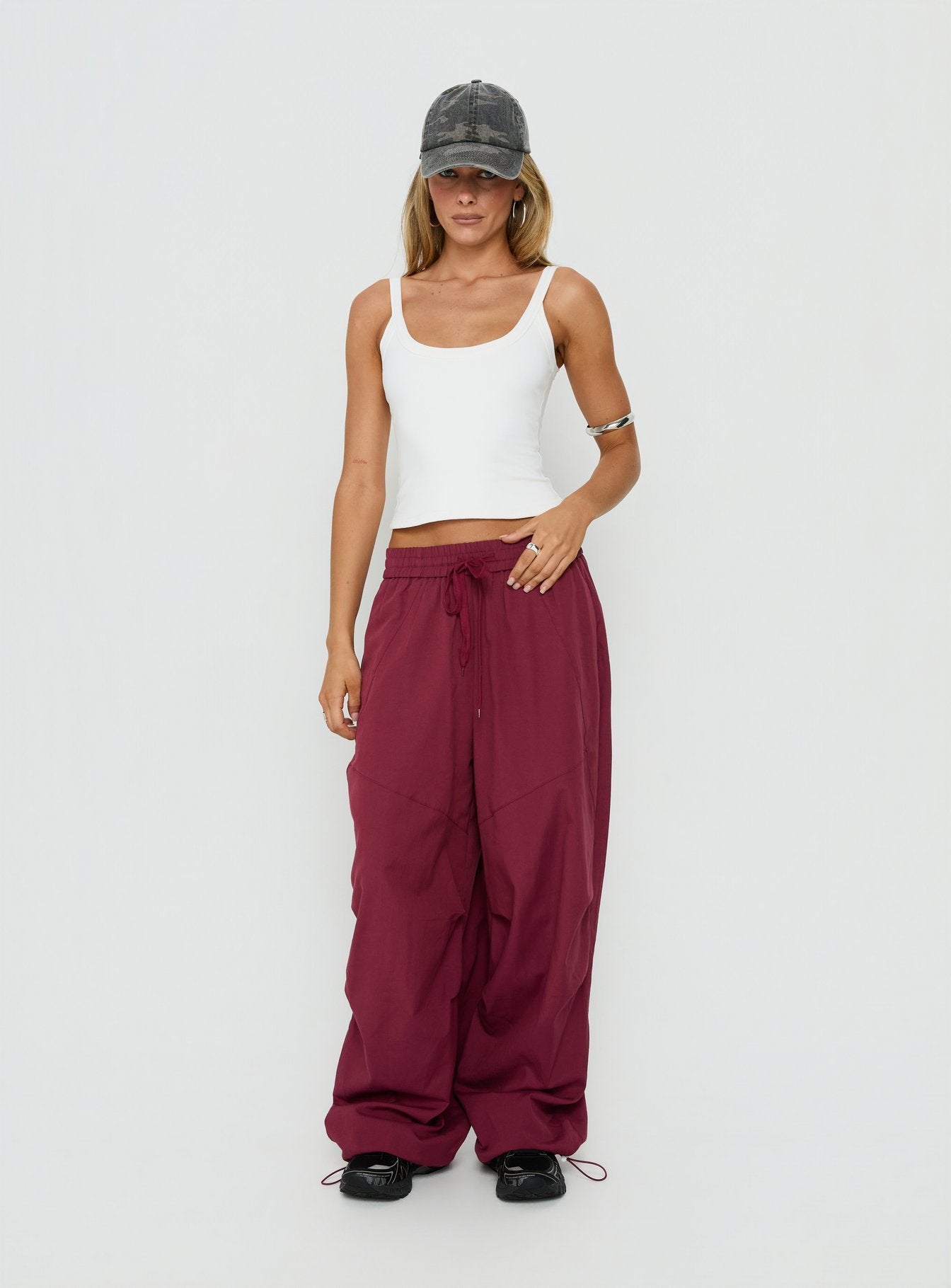 Mankind Baggy Cargo Pants Red - loose fit women's bottoms by Ellevoria