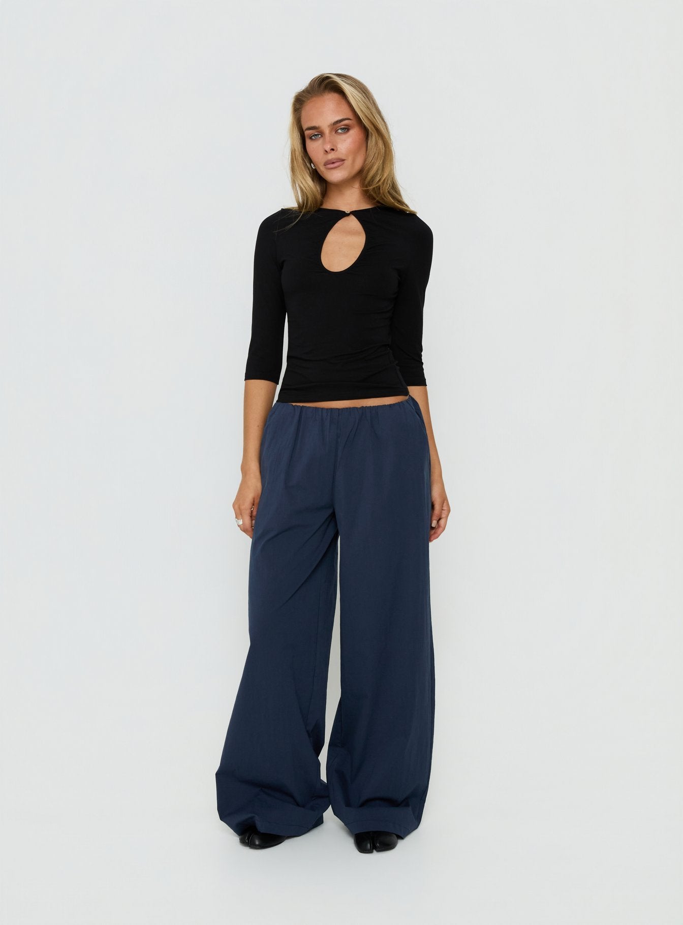 Lunea Concealed Waistband Pants Navy - loose fit women's bottoms by Ellevoria