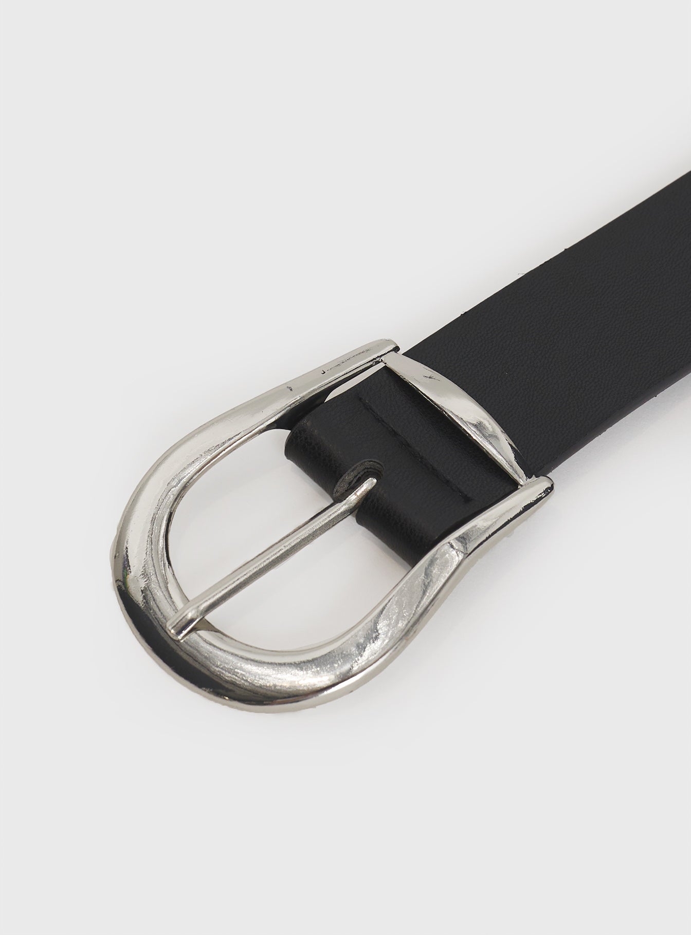 Breslin Belt Black / Silver women's belt by Ellevoria