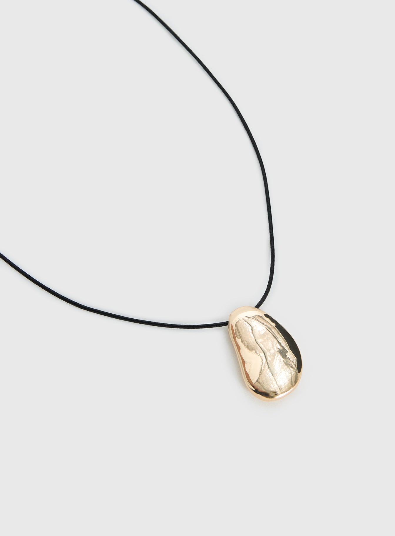 Prominent Pendant Necklace Gold women's necklace by Ellevoria