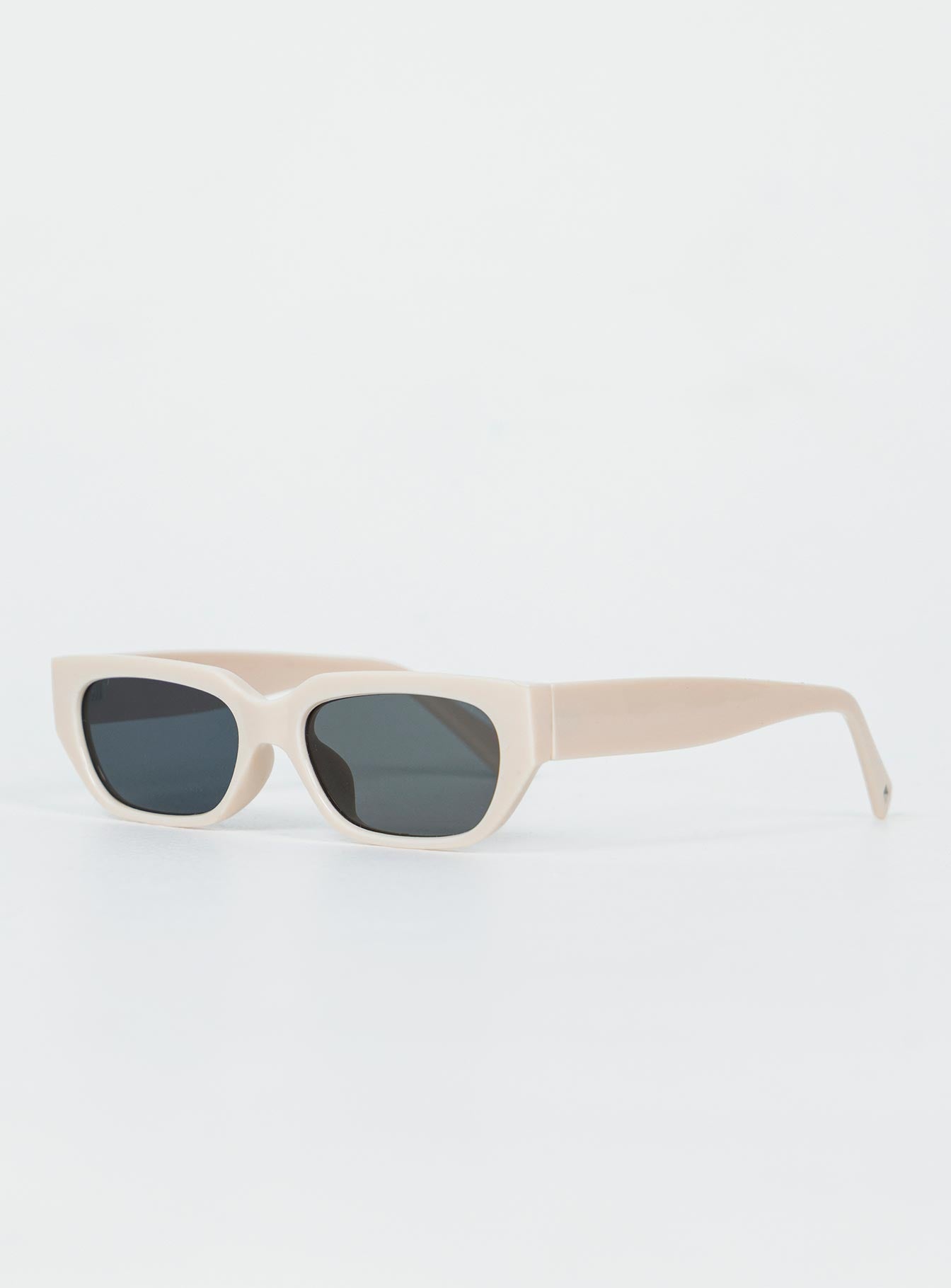 Winnick Sunglasses Cream women's sunglasses by Ellevoria