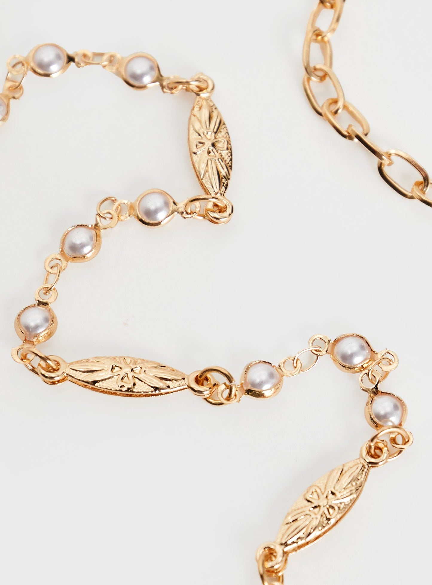 Bexely Chain Belt Gold women's belt by Ellevoria