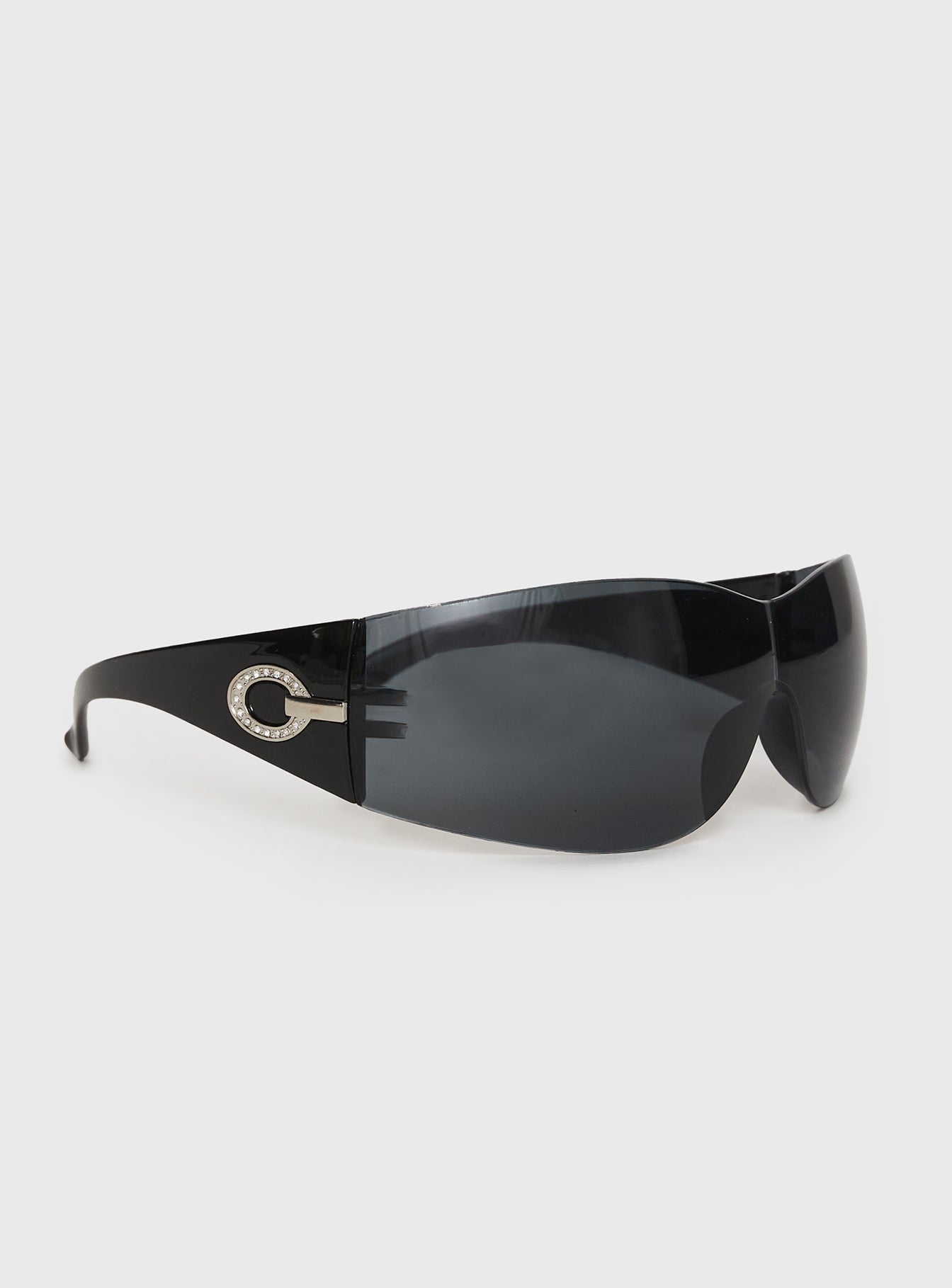 Callile Sunglasses Black women's sunglasses by Ellevoria