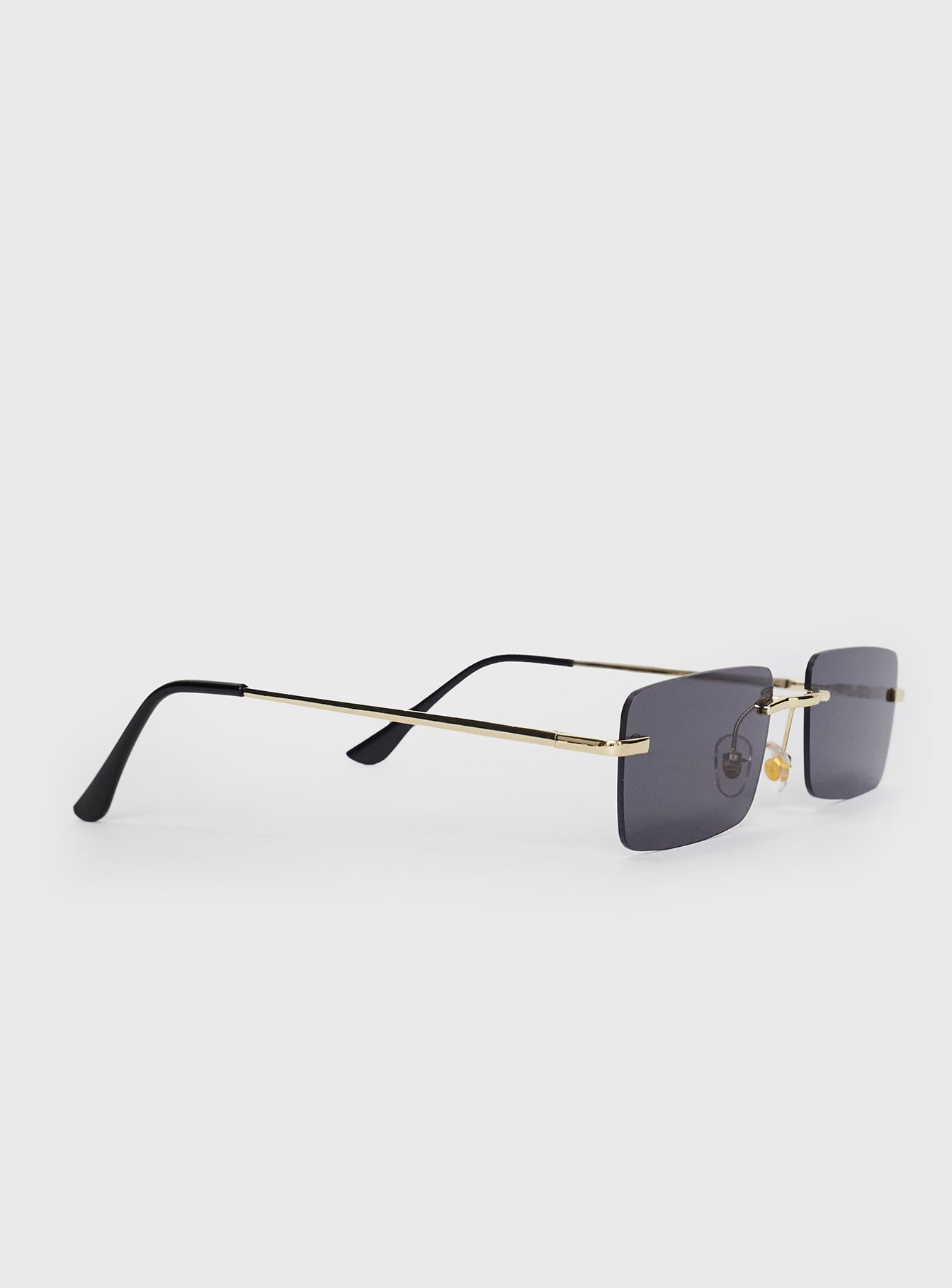 Indi Sunglasses Black / Gold women's sunglasses by Ellevoria