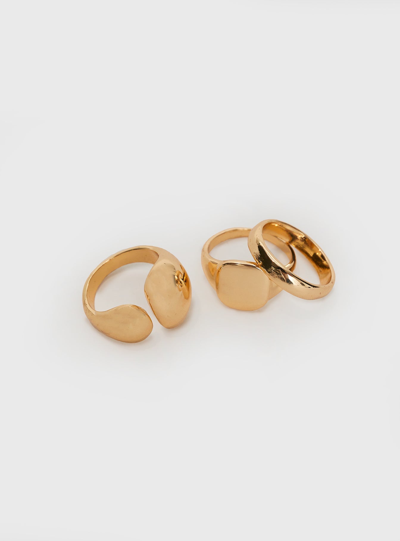 Santaigo Ring Pack Gold women's ring by Ellevoria