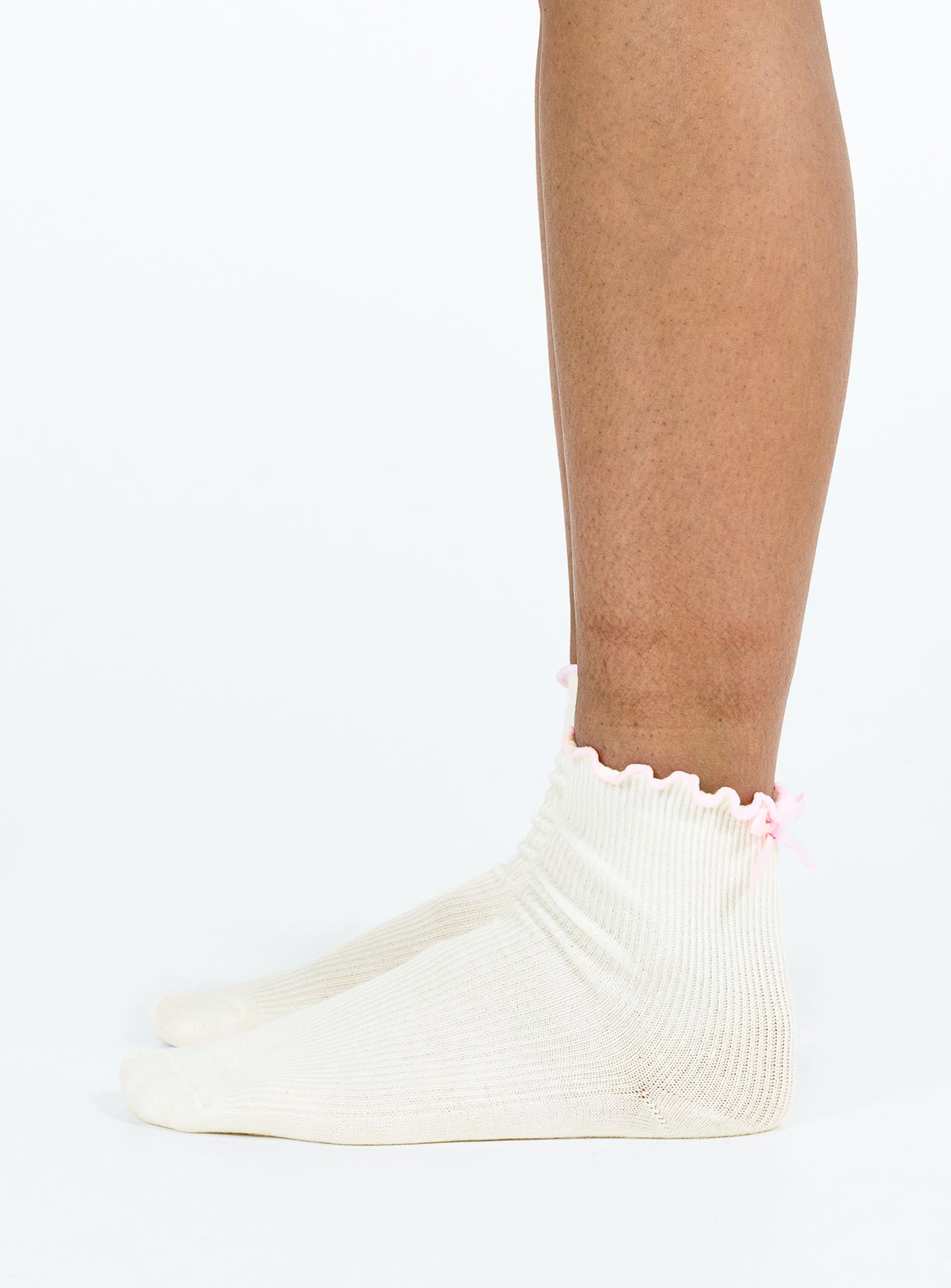Lanter Socks Cream / Pink women's socks by Ellevoria