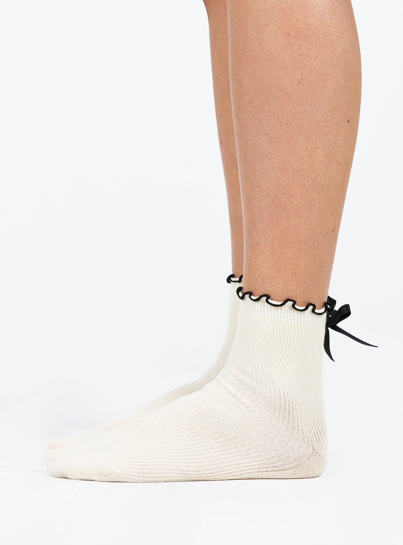 Lanter Socks Cream women's socks by Ellevoria