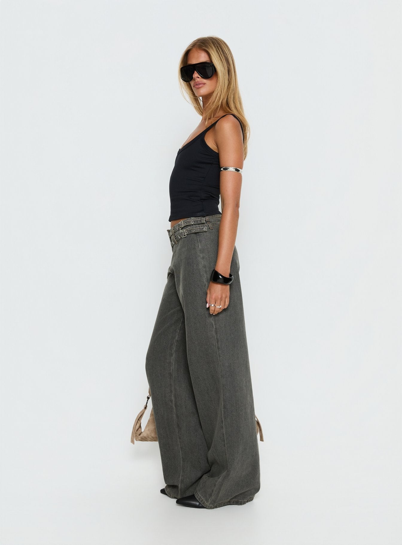Paltrow Mid Rise Wide Leg Cargo Jeans Washed Grey women's denim jeans by Ellevoria