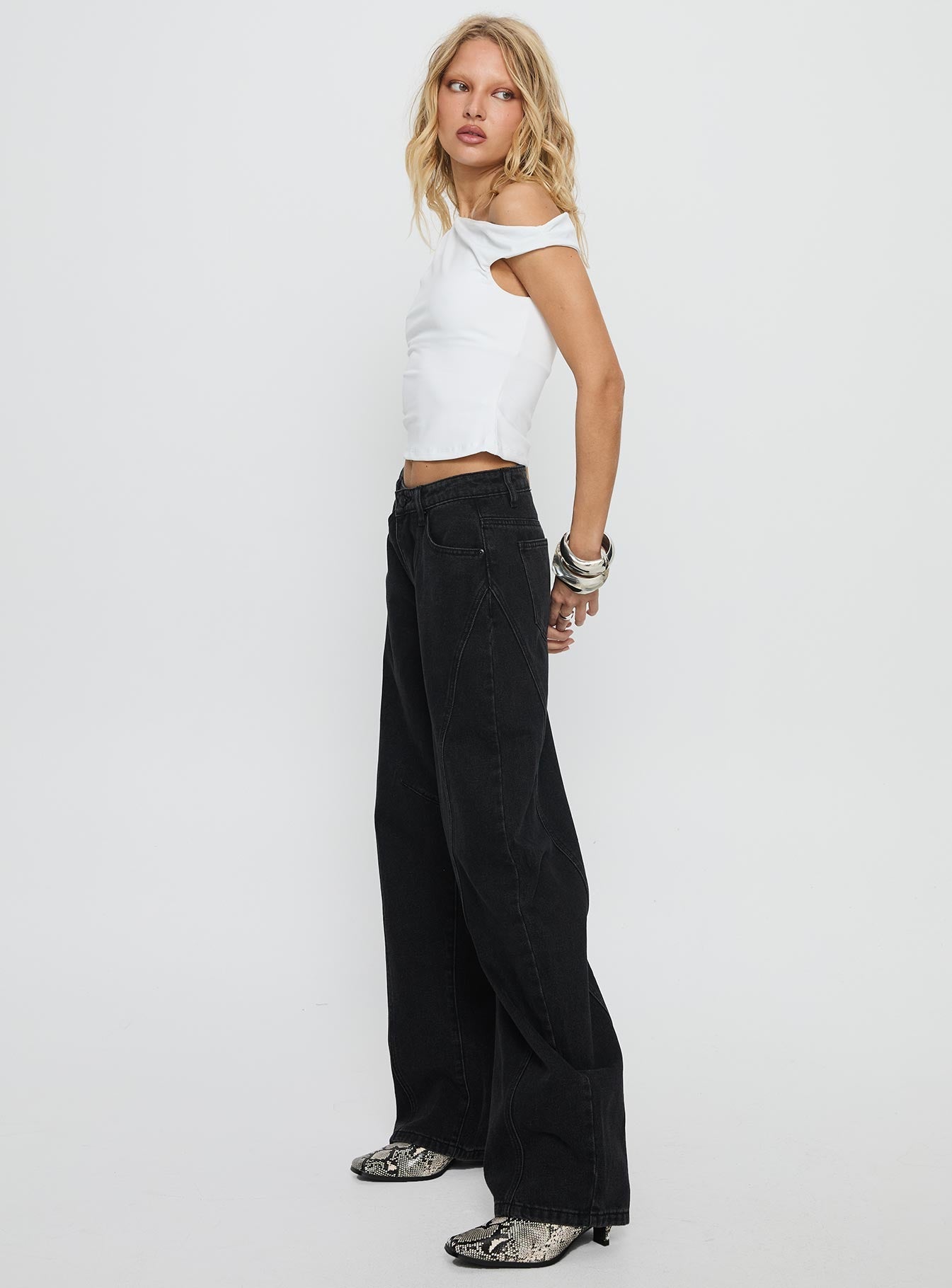 Lost Track Mid Rise Barrel Leg Jeans Washed Black women's denim jeans by Ellevoria