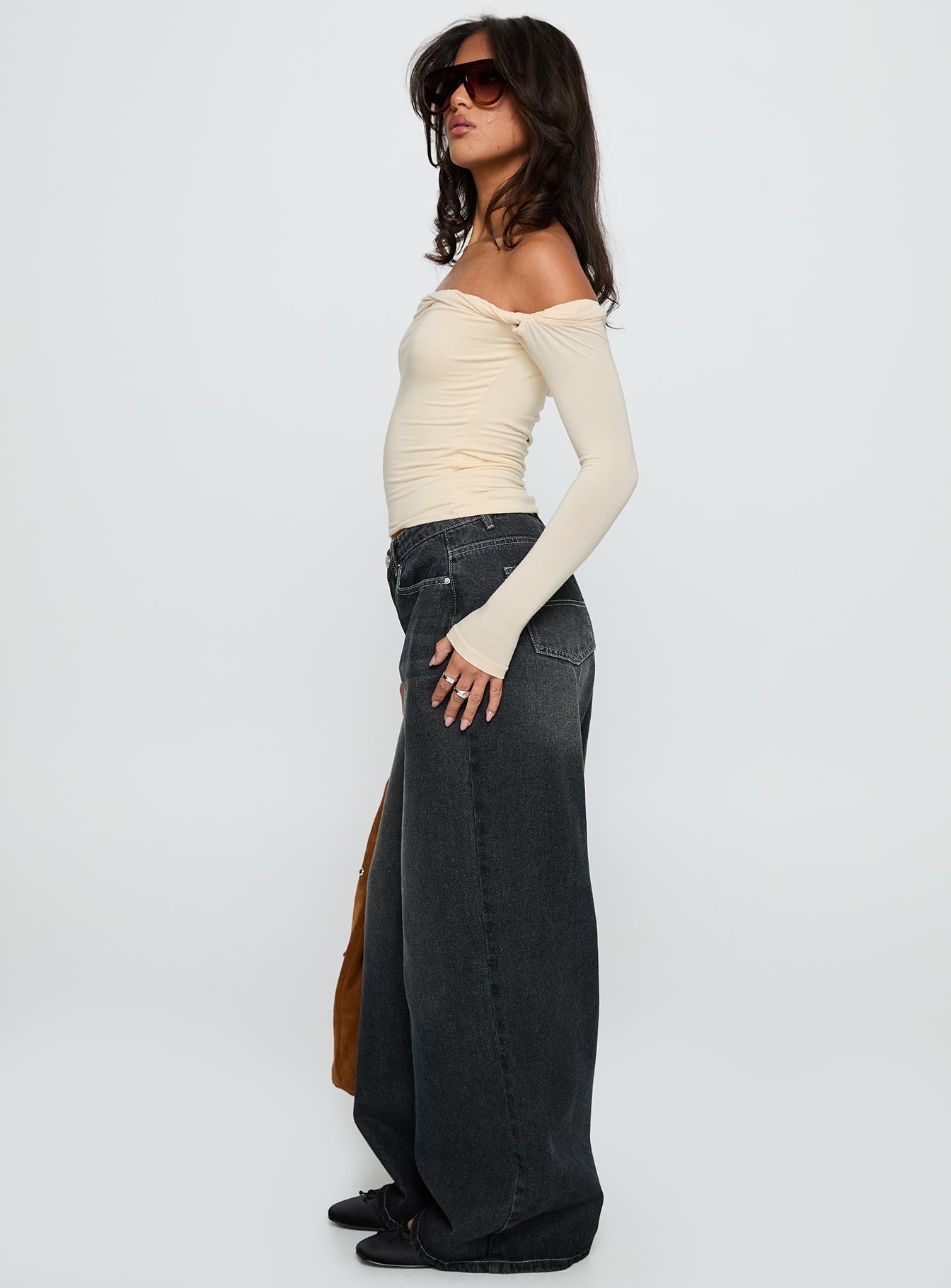 Naylor Mid Rise Wide Leg Jeans Grey Wash women's denim jeans by Ellevoria