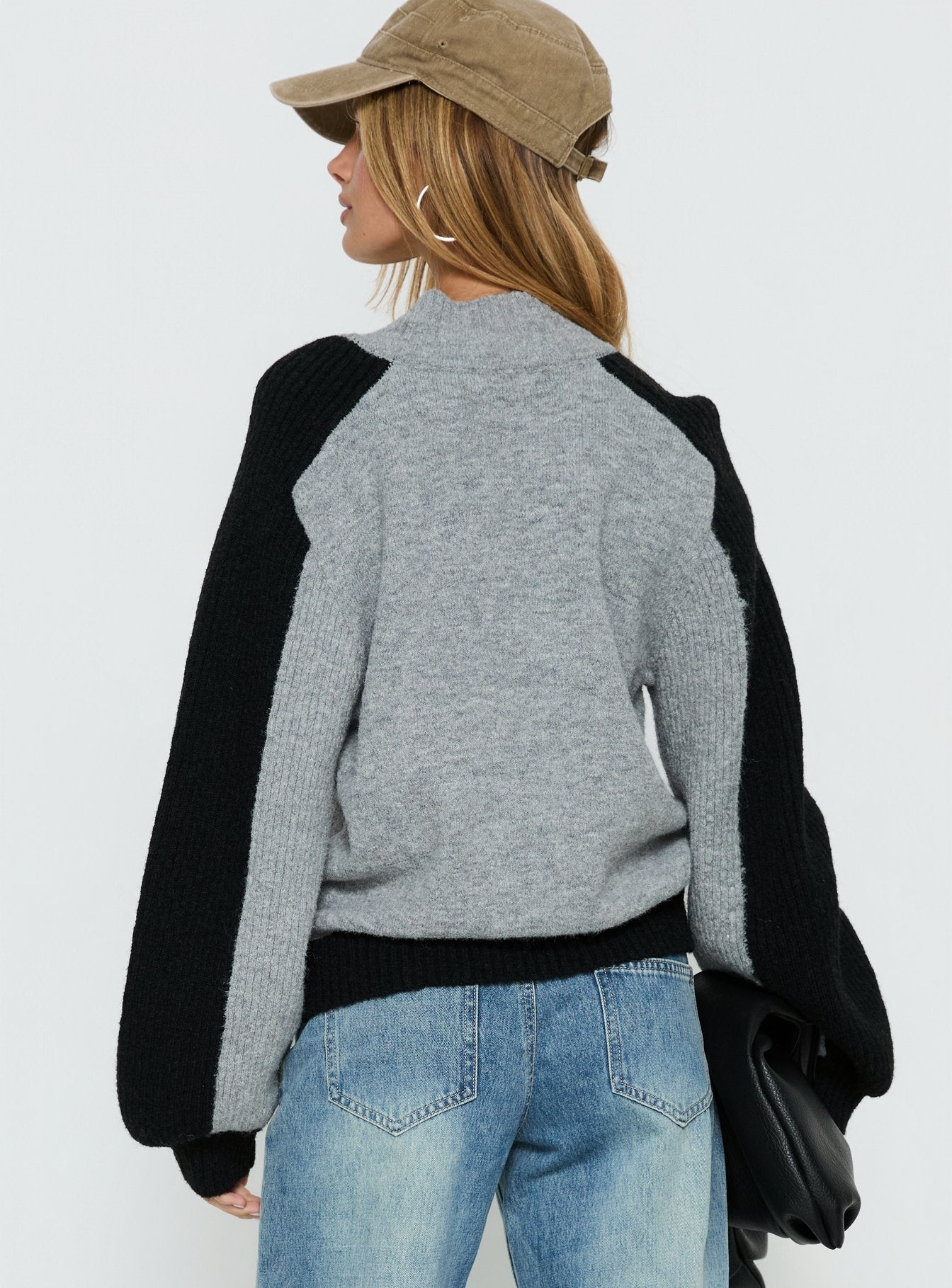 Asrar Jumper Grey / Black women's sweater by Ellevoria
