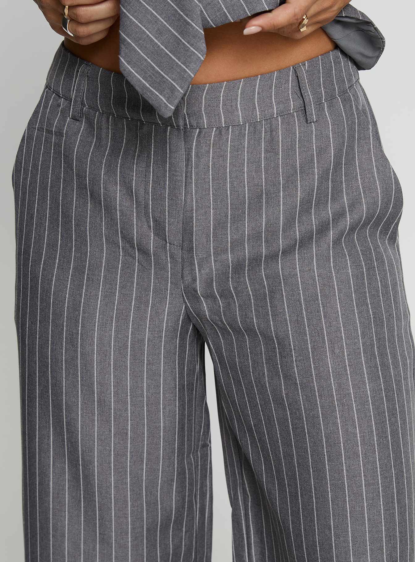 Uvelia Tailored Pants Grey Pinstripe - loose fit women's bottoms by Ellevoria