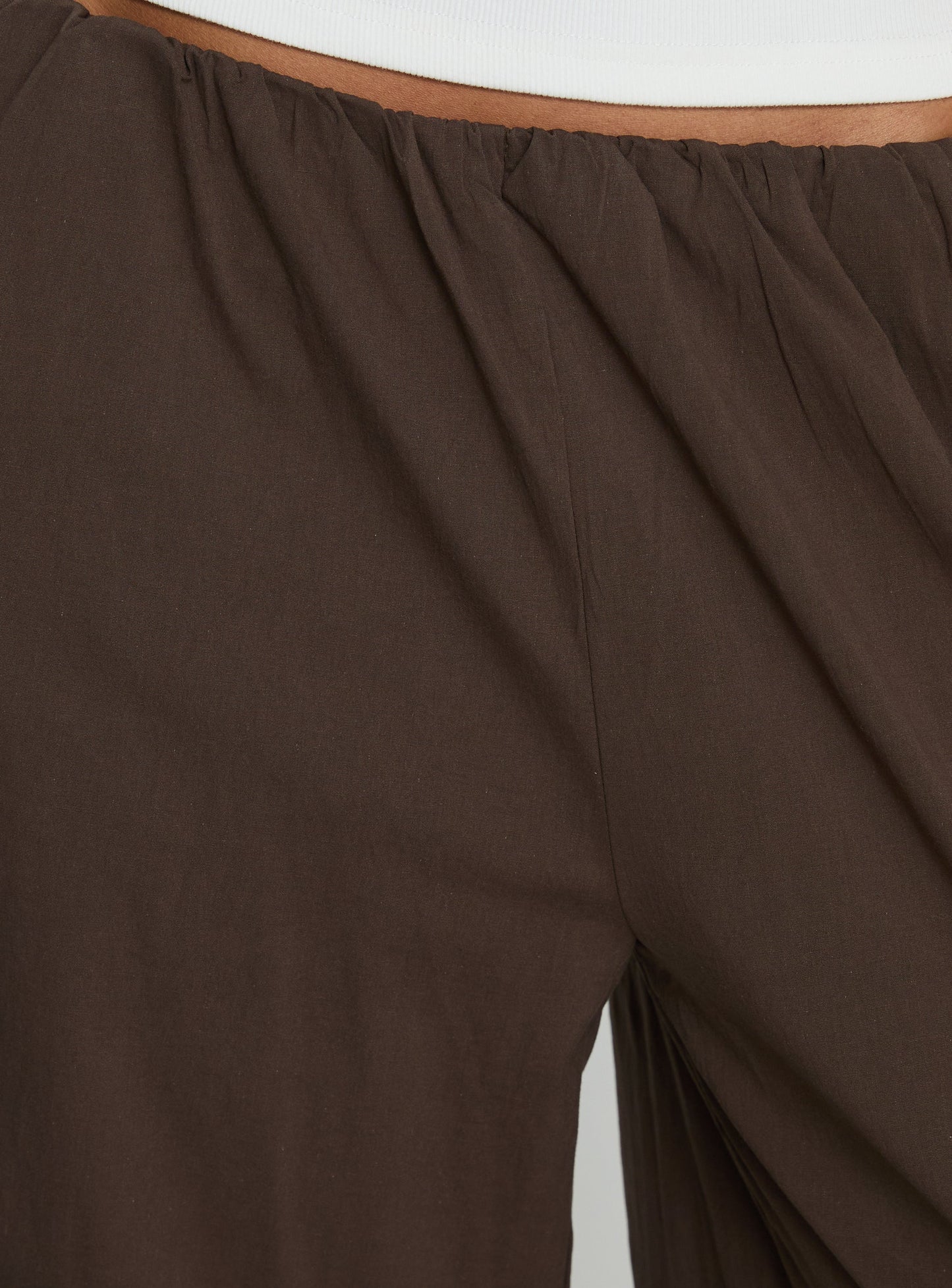 Lunea Concealed Waistband Pants Brown - loose fit women's bottoms by Ellevoria