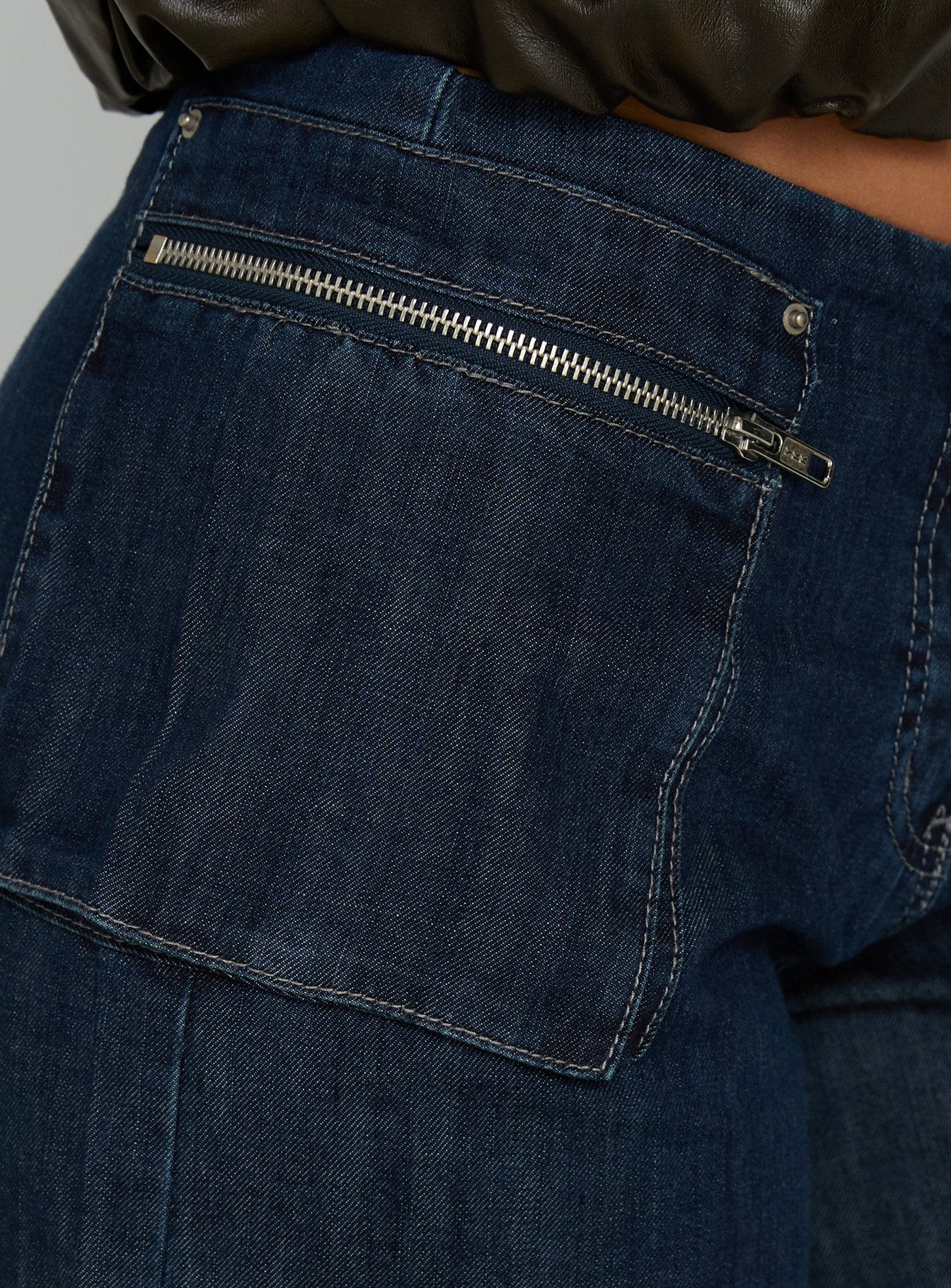 Paltrow Mid Rise Wide Leg Cargo Jeans Dark Blue Wash women's denim jeans by Ellevoria
