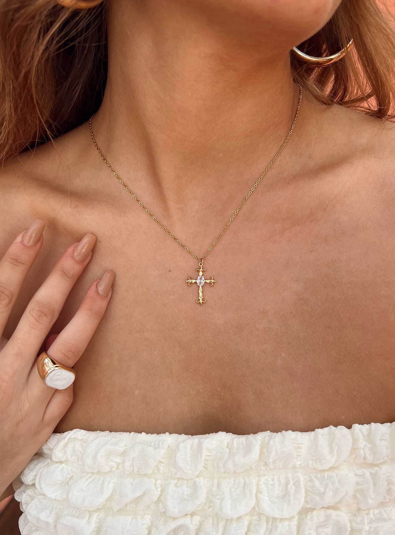 Brassie Necklace Gold women's necklace by Ellevoria