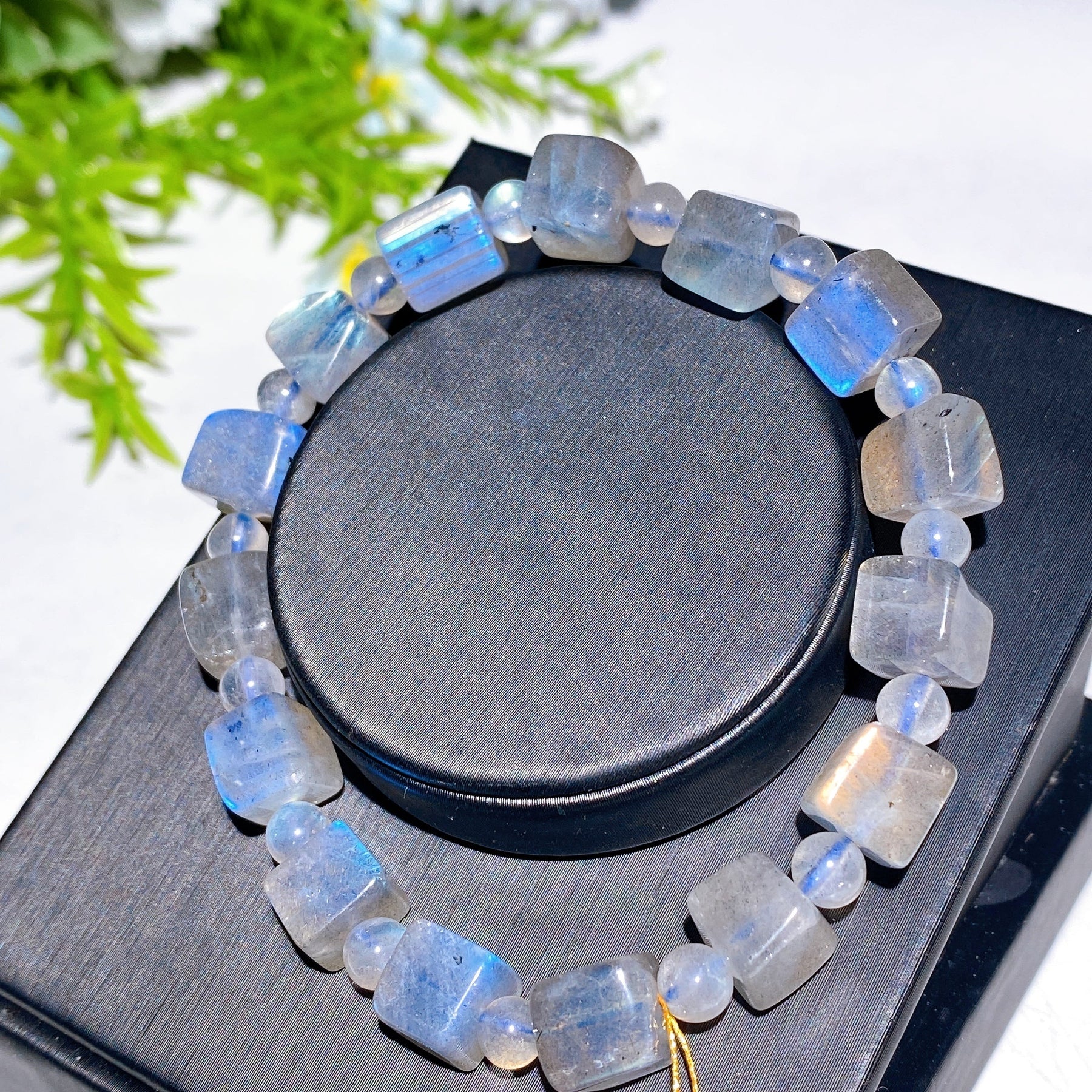 8mm Labradorite Cube Bracelet