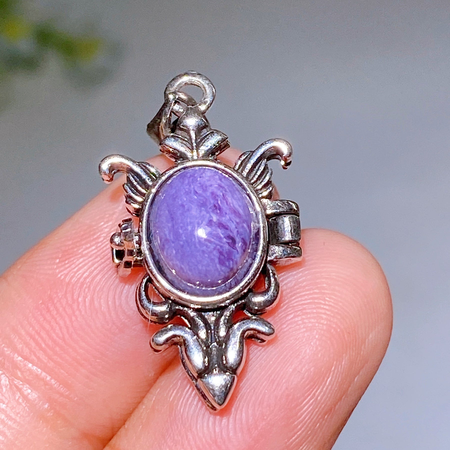 25mm Multi-Material Natural Crystal Pendant