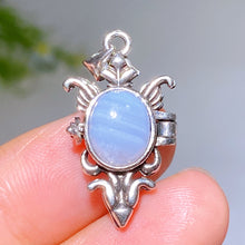 25mm Multi-Material Natural Crystal Pendant