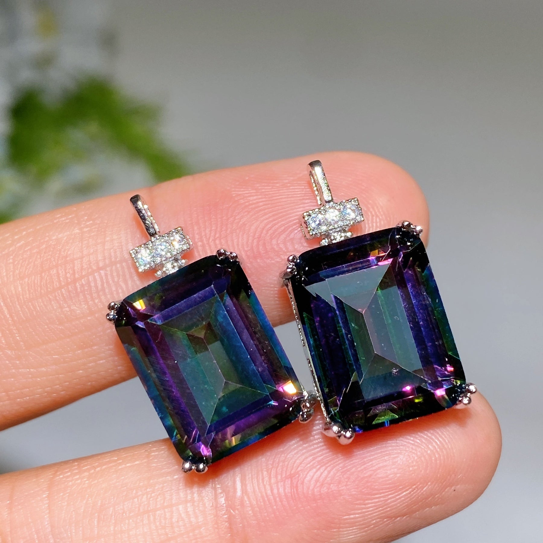 Multi Topaz Cube Sugar Pendant