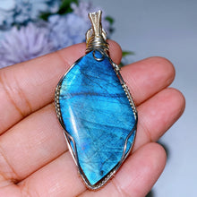 Copper Wrapping Crystal Pendant