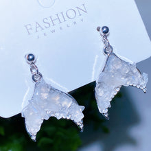 Alloy Metal Crystal Chips Fish Tail Design Earrings