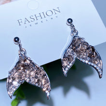 Alloy Metal Crystal Chips Fish Tail Design Earrings