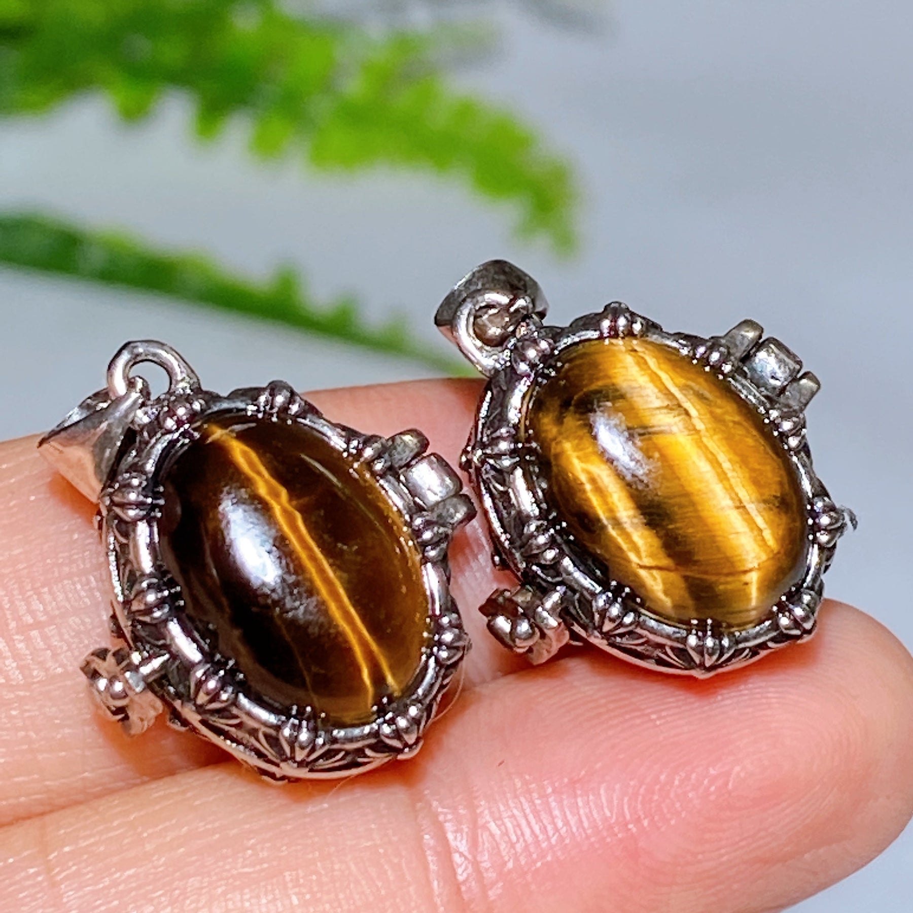 Copper Silver Plated Crystal Poison Pendant