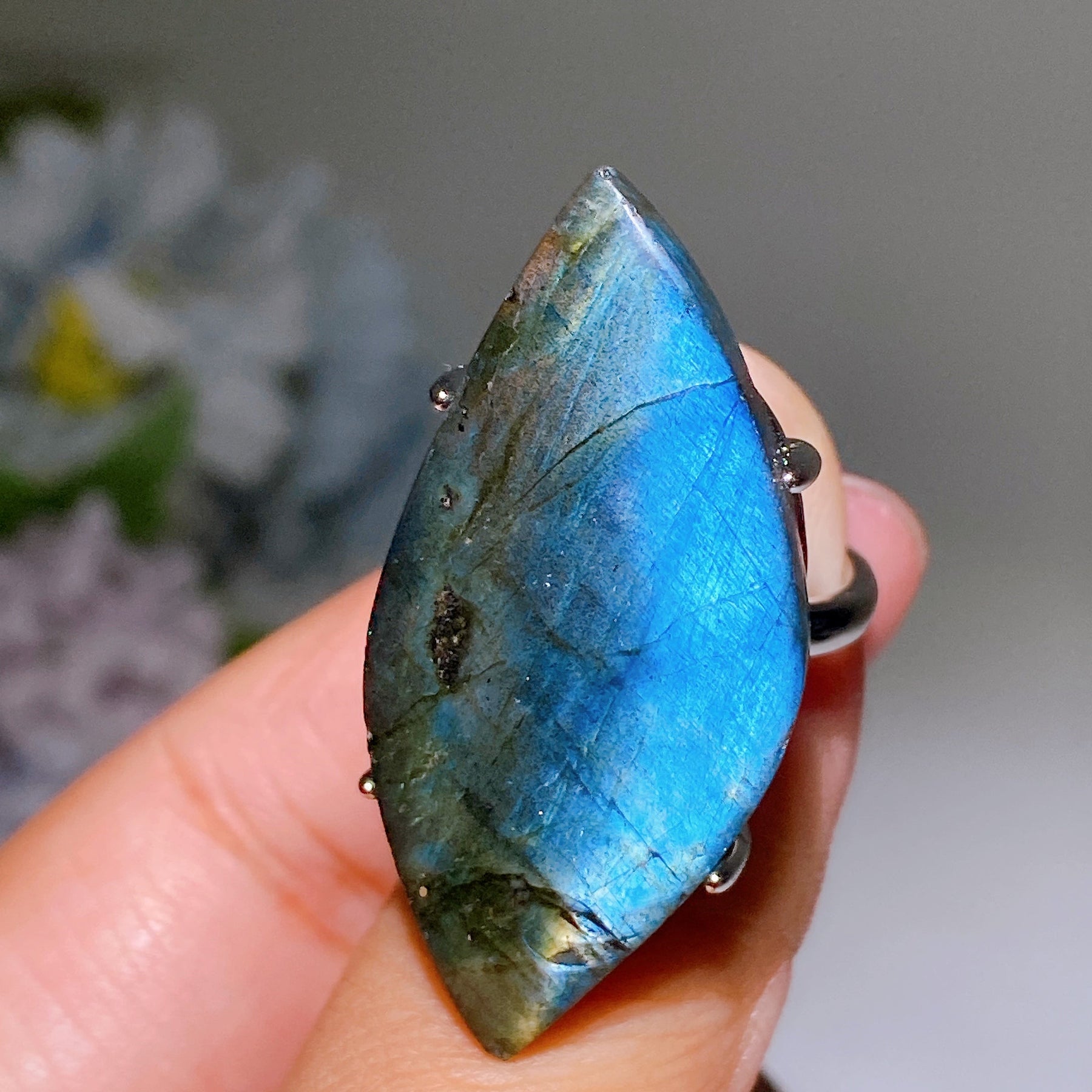 1.2"-1.7" Irregular Shape Labradorite Ring