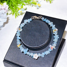 Crystal Chips Bracelet with Flower Decor