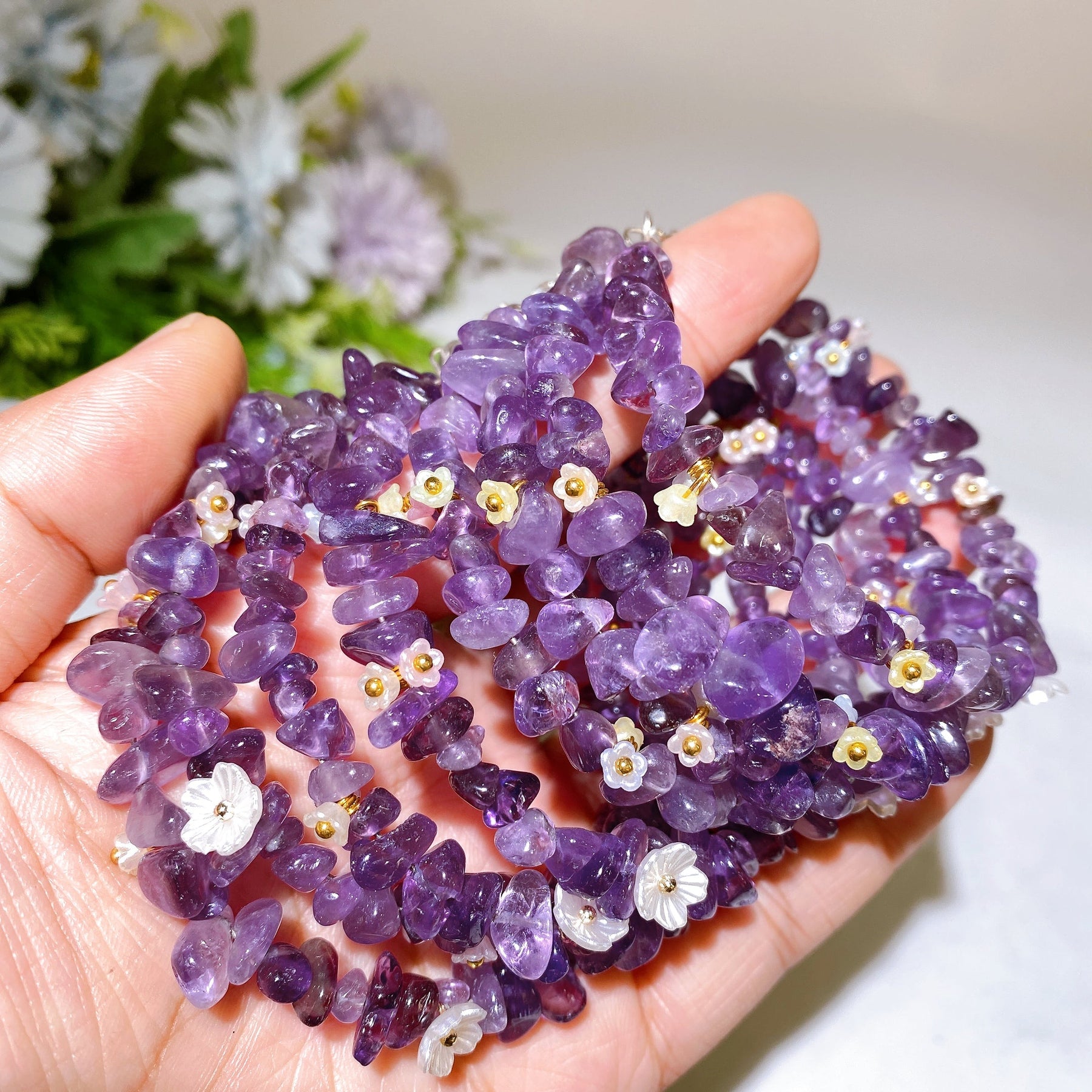 Crystal Chips Bracelet with Flower Decor