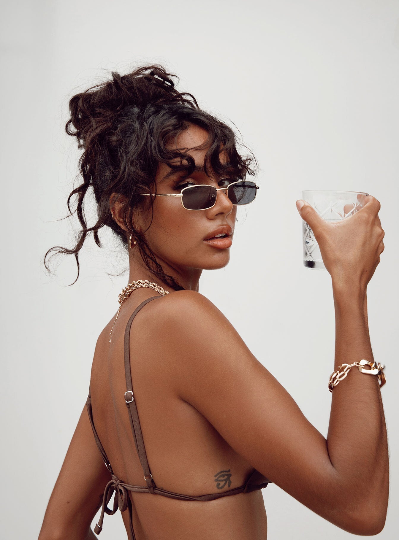 Nirvana Sunglasses Gold women's sunglasses by Ellevoria
